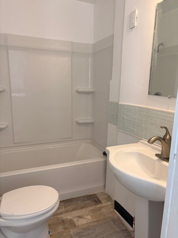 Building Photo - 921 Rome St