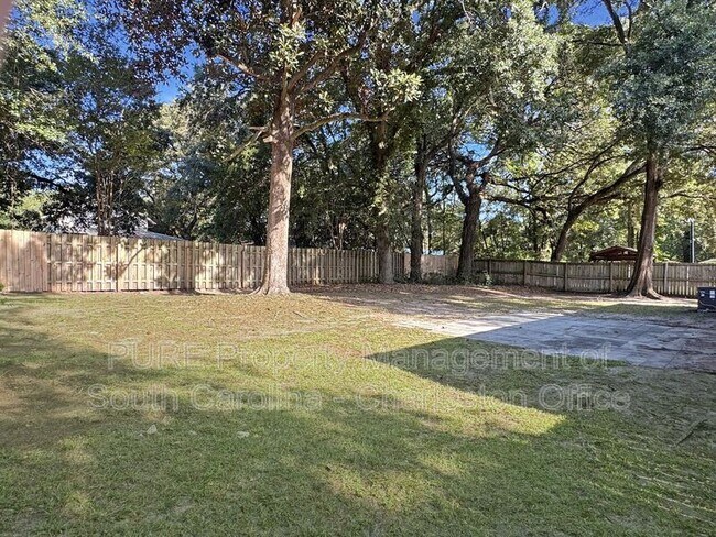 Building Photo - 2640 Orchid Ave