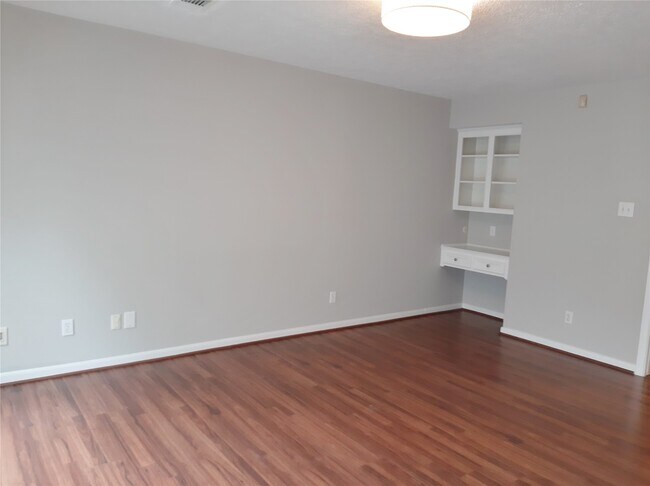 Building Photo - 1706 Calveryman Ln