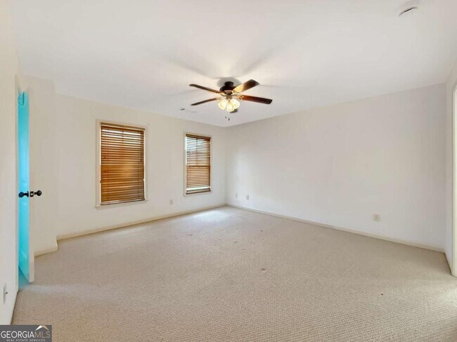 Building Photo - 8275 Majors Ridge Way