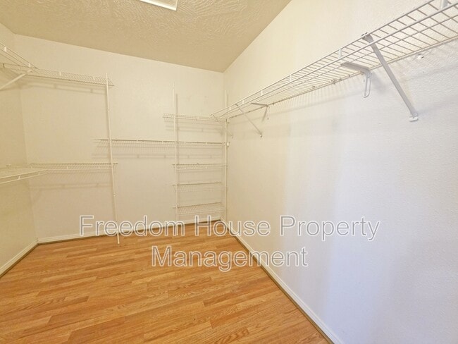 Building Photo - 2250 S Ambush St