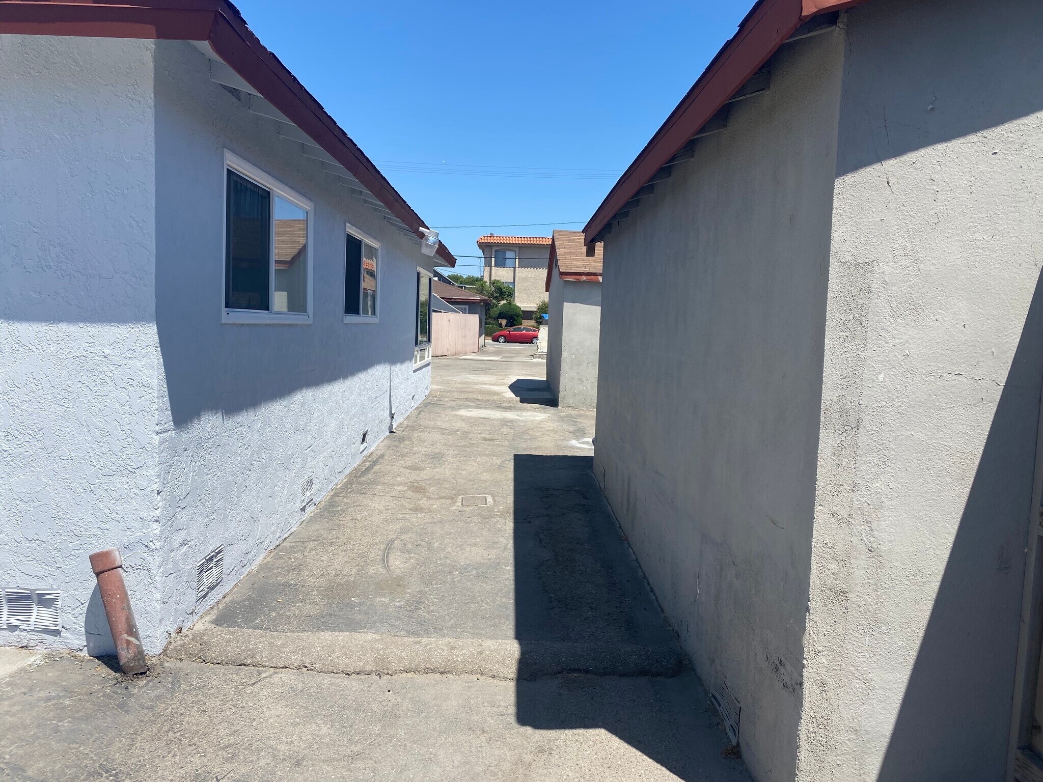Building Photo - 14105 Yukon Ave
