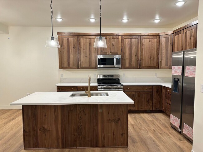 Building Photo - 1583 N Ravens Best Cir