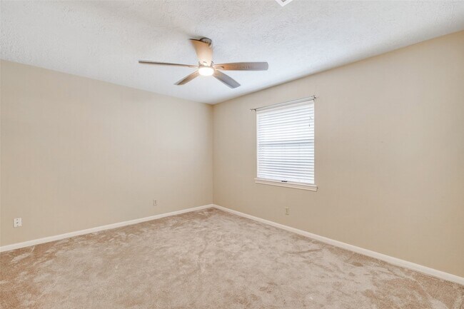 Building Photo - 18111 Shireoak Dr