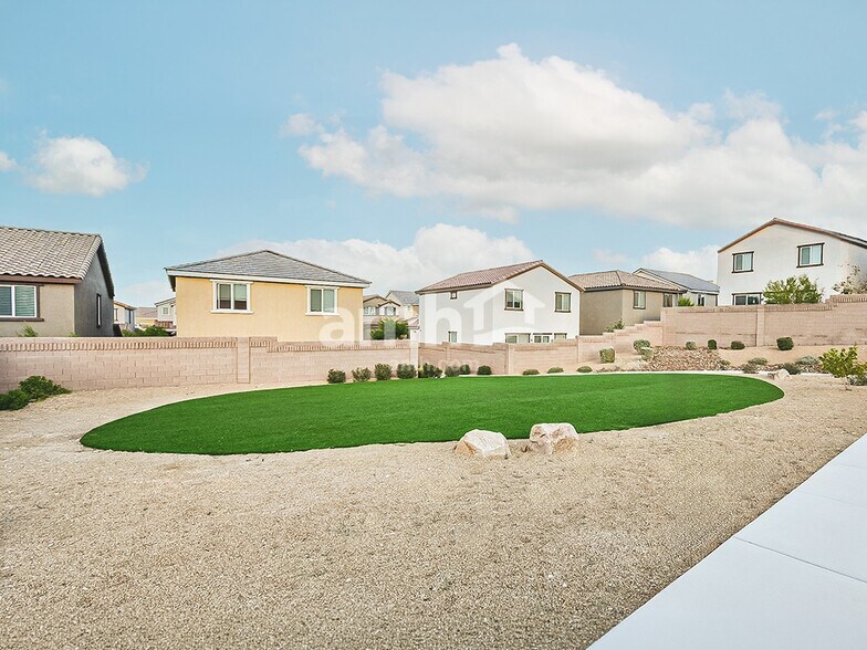 Building Photo - 10081 Roseum Ct