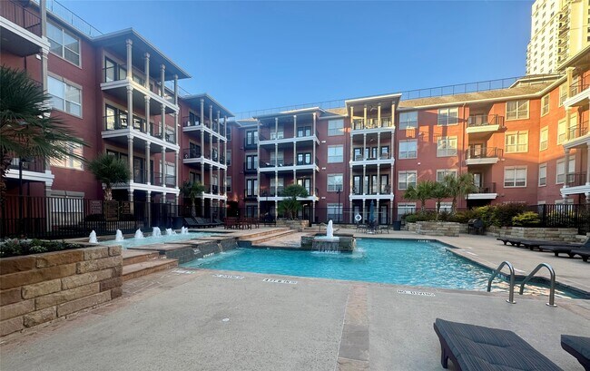 Building Photo - 2400 McCue Rd