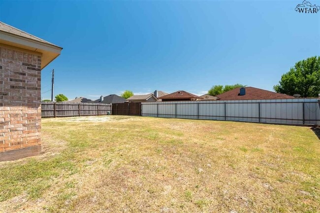 Building Photo - 6027 Laci Ln