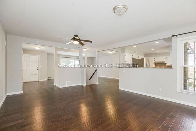 Building Photo - Fantastic four-bedroom ranch in the heart ...