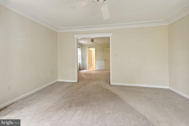 Building Photo - 720 Beacon Hill Terrace