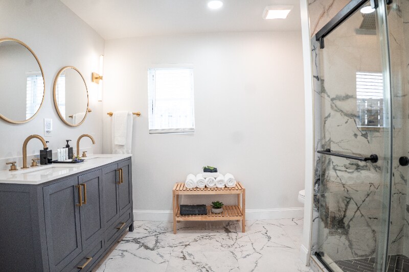 Building Photo - 3720 Taft Ave