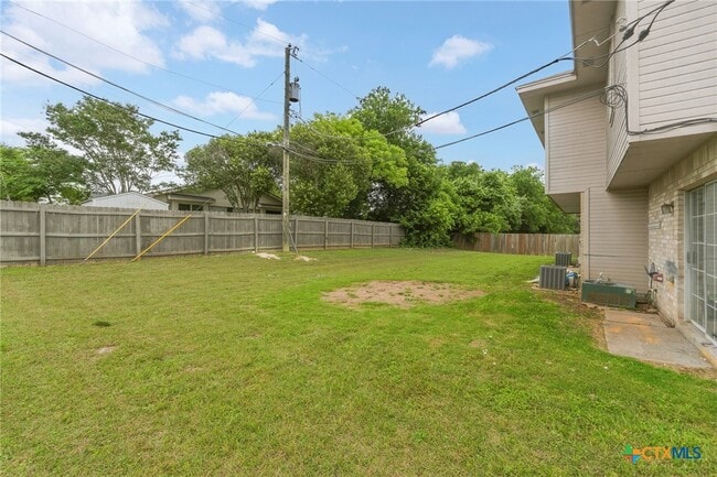 Building Photo - 5701 Redstone Dr