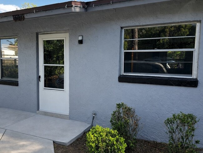 Building Photo - 467 Connecticut Ave