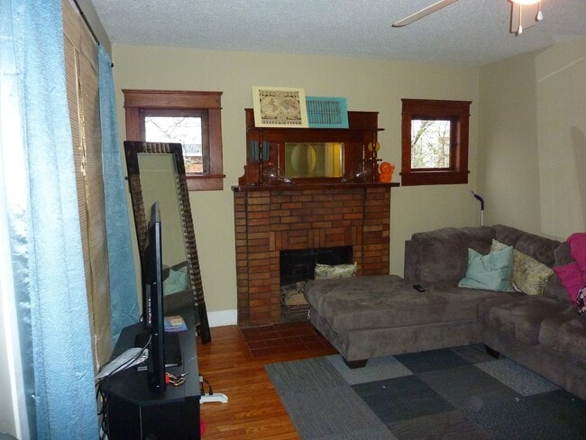 Building Photo - 2305 Highland Ave