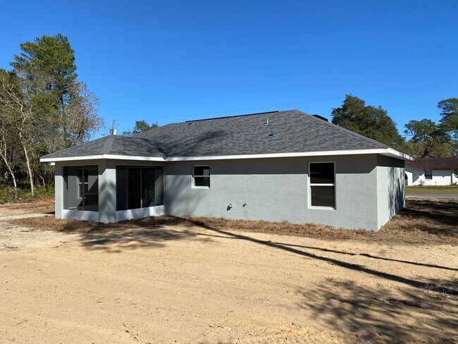 Building Photo - Custom Home - Desirable SW Ocala Neighborh...