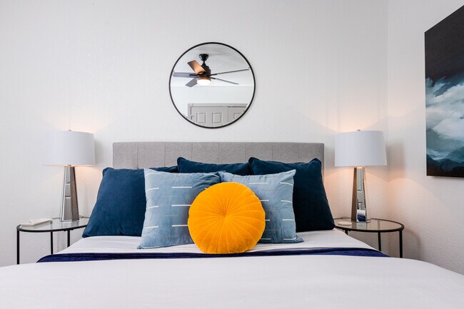 Building Photo - 1975 W Deane St