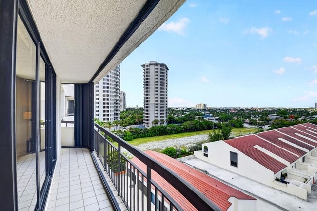 Building Photo - 4000 N Ocean Dr
