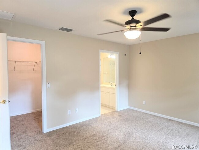 Building Photo - 9676 N Jourden Dr