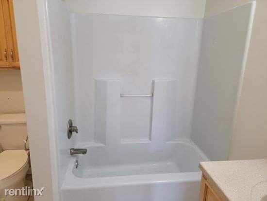 Building Photo - 3 br, 1 bath House - 103 W Milby St