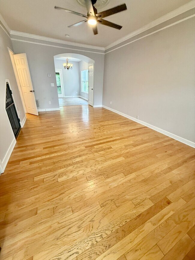 Building Photo - Convenience Meets Privacy – Updated 2BR Condo Minutes from Marina & Shopping! $1600/mo