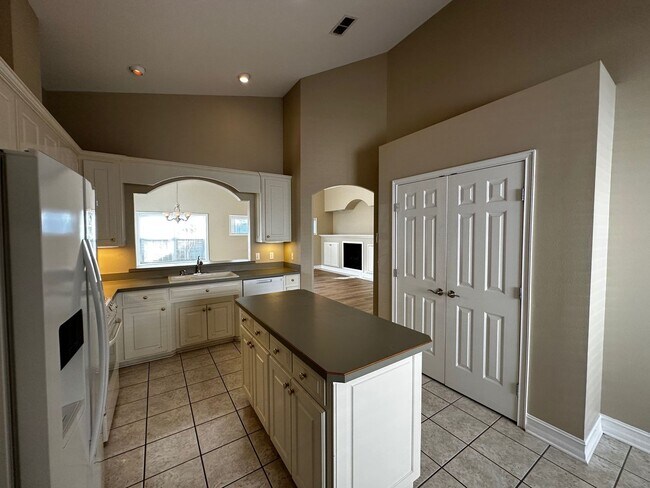 Building Photo - 4895 Heritage Park Blvd