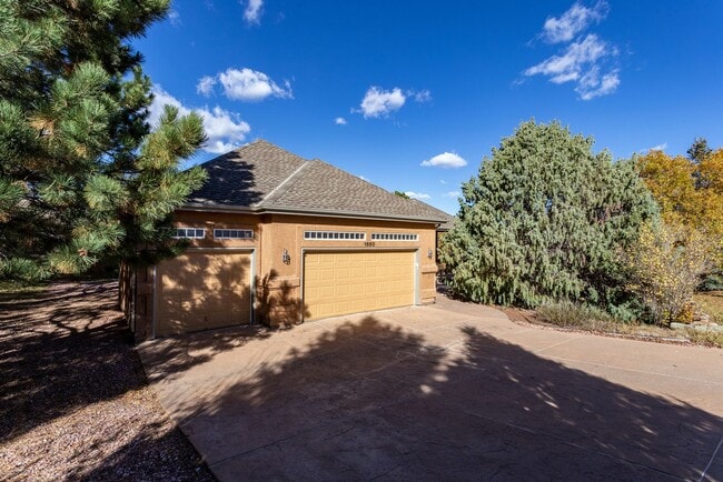 Building Photo - Peaceful University Park Home with Mountai...