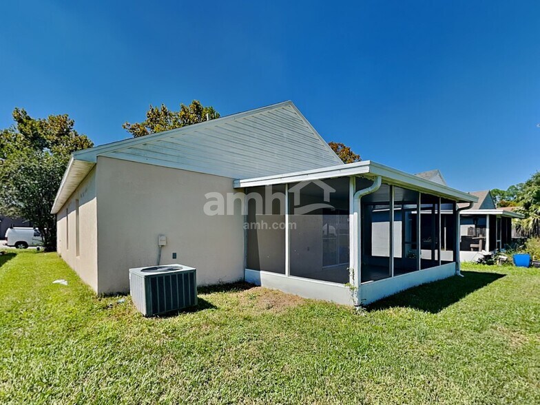 Building Photo - 116 Placid Woods Ct