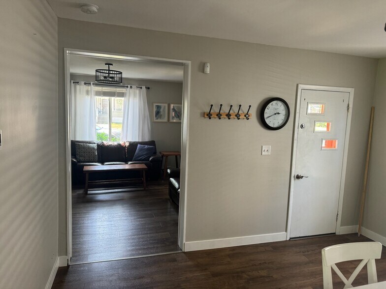 Building Photo - 109 E. 15th Street