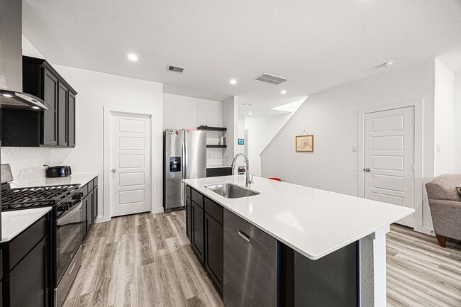 Building Photo - 12313 Churchill downs Dr