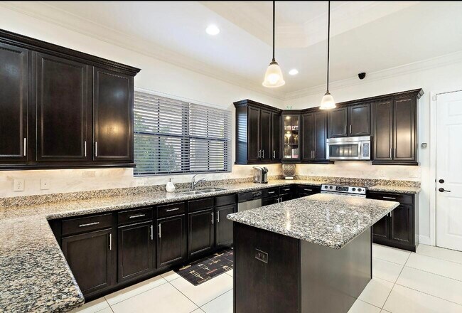Building Photo - 6484 Vireo Ct