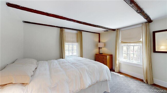 Building Photo - 25 East St