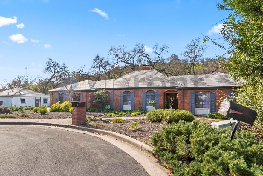 Building Photo - 138 Virginia Ct