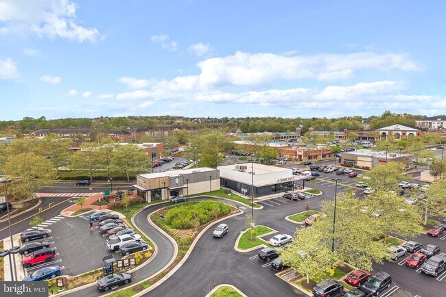 Building Photo - 631 Gatestone St