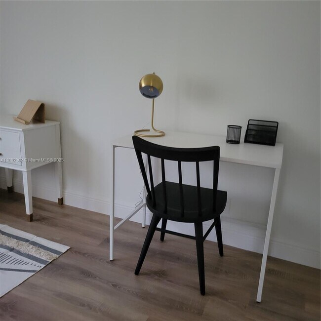 Building Photo - 7896 Seville Pl