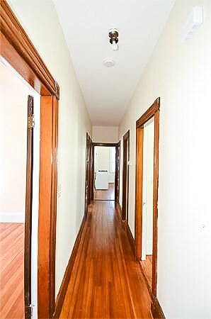 Building Photo - 18 Gibson St