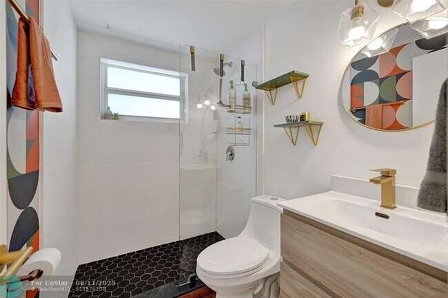 Building Photo - 2513 Whale Harbor Ln