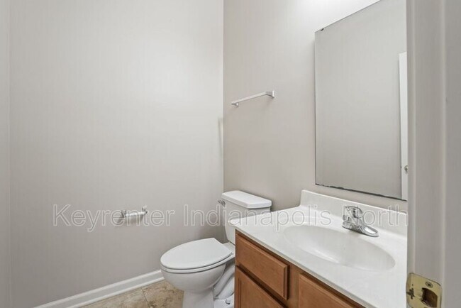 Building Photo - 16355 Meadowlands Ln