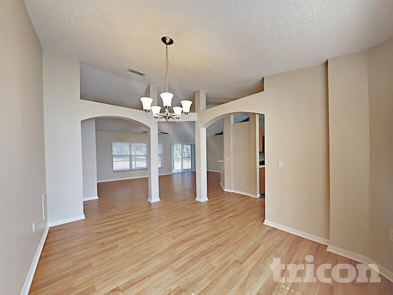 Building Photo - 3140 Byington Terrace