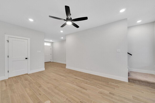 Building Photo - Beautiful 4 Bedroom New Construction Luxur...
