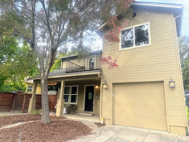Primary Photo - 276 Palm Ave