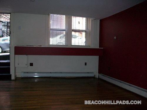 Building Photo - 72 Revere St