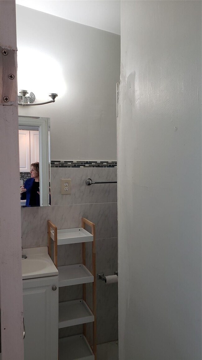 Building Photo - 4532 Bougainvilla Dr