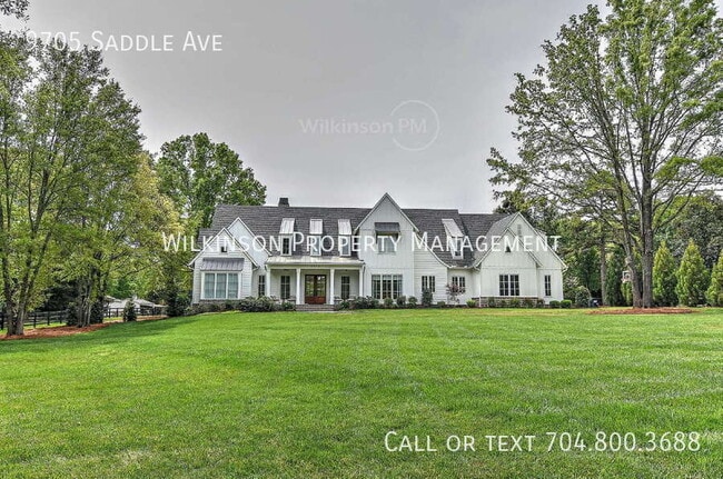 Building Photo - 9705 Saddle Ave