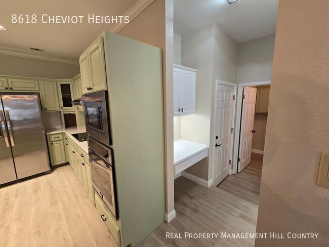 Building Photo - 8618 Cheviot Heights