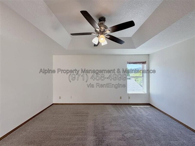 Building Photo - 7066 SW 156th Ave