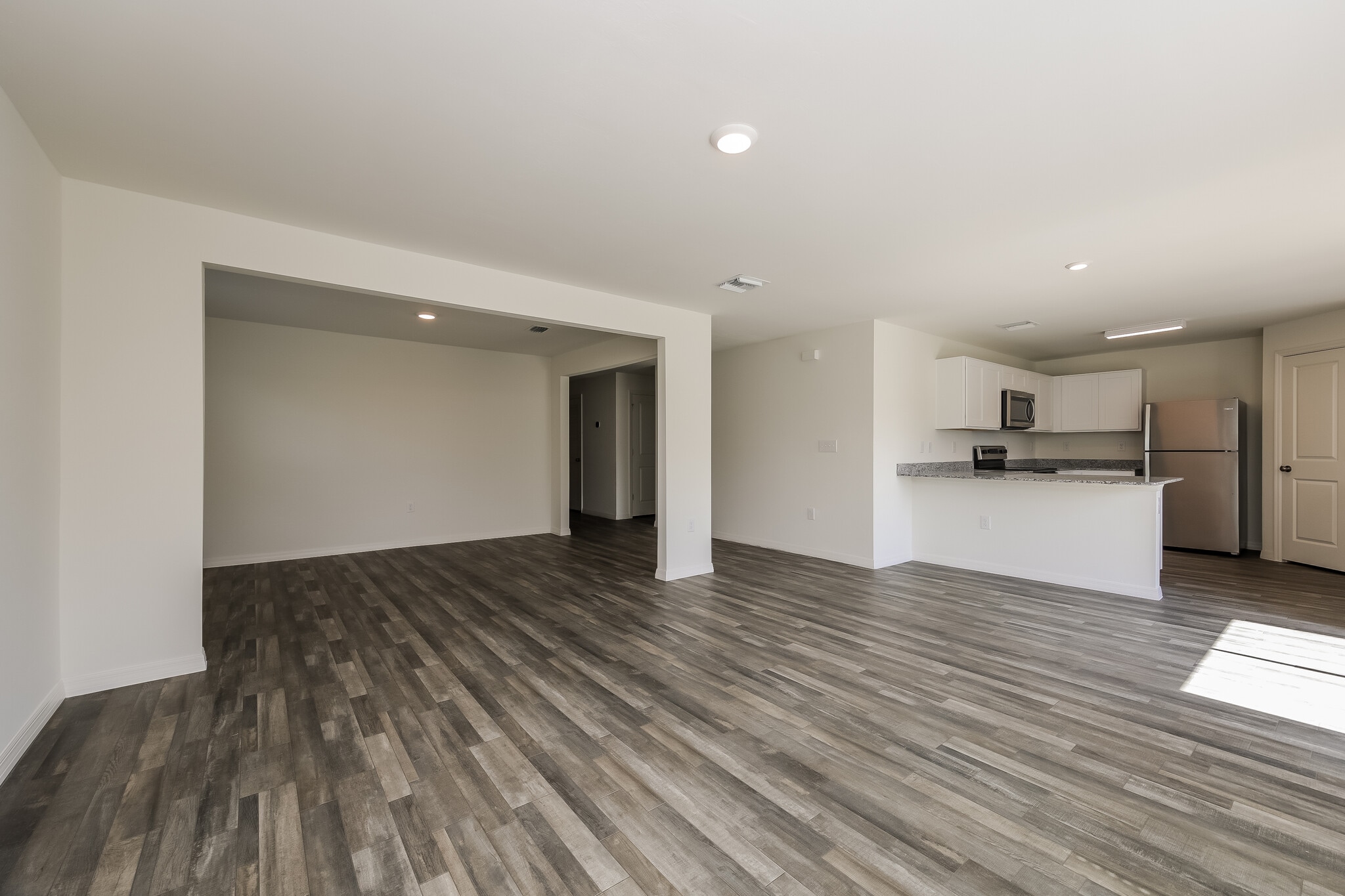 Building Photo - 4012 W Gator Cir