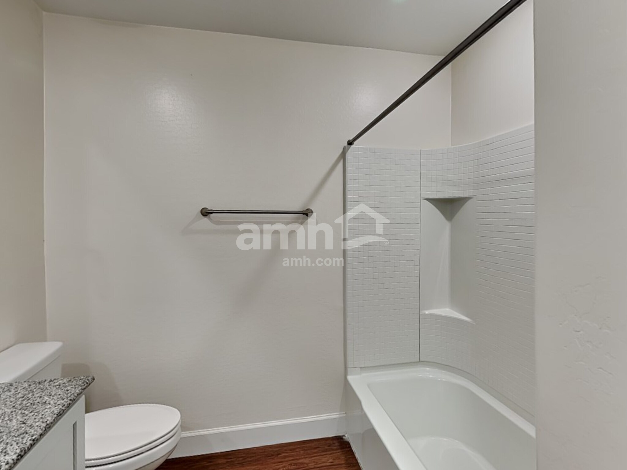 Building Photo - 5915 W Larkspur Dr