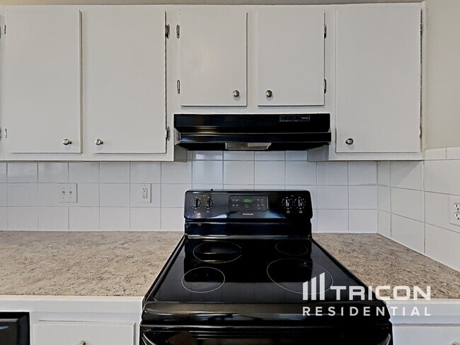 Building Photo - 14020 Eden Ct