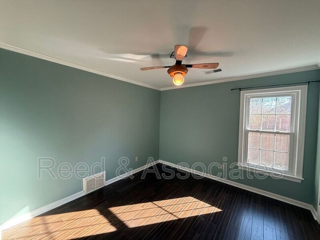 Building Photo - 596 Duck Call Cove