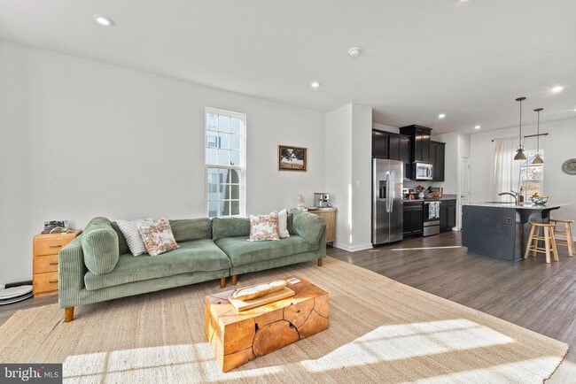 Building Photo - 36023 Coyote Trail