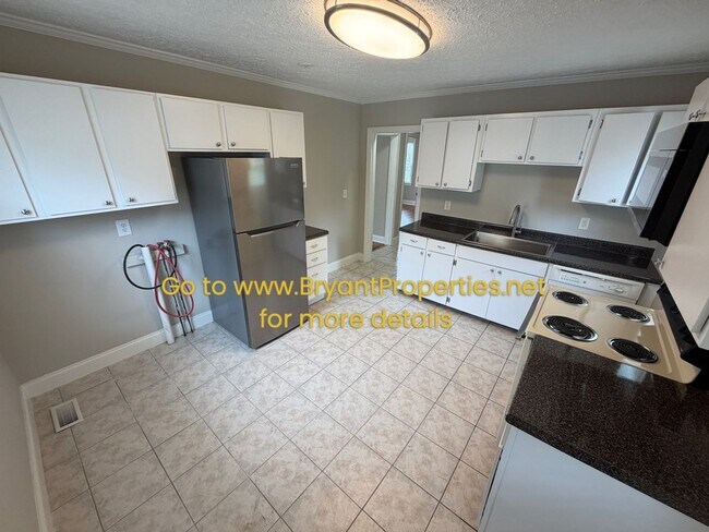 Building Photo - 1507 McKennie Ave